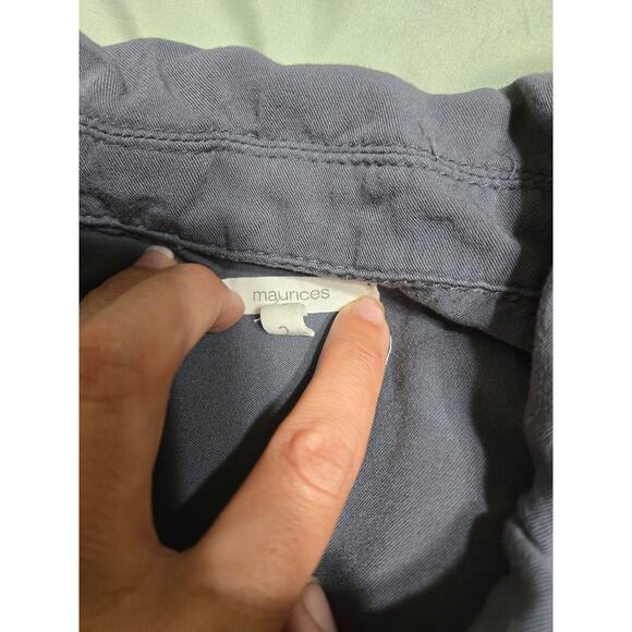 Maurices size 2 women's gray zip up x waist vest - Picture 6 of 11